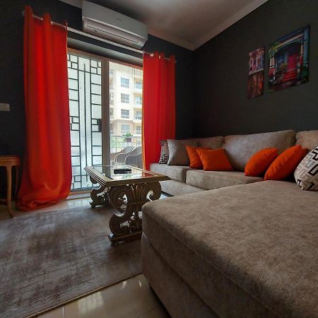 Trendy House Apartment Badr Bagian luar foto