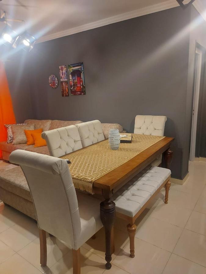 Trendy House Apartment Badr Bagian luar foto